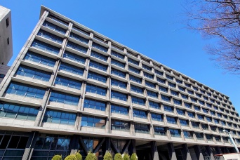 男子生徒8人に『わいせつ動画送付』　休み時間に生徒の「体も触る」　公立中学校教諭(20代)懲戒免職処分に…