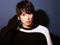 【○○な男＃05】「今、いちばんド直球な男」鈴木伸之インタビュー