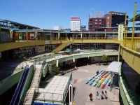 アスナル金山（Umakoさん撮影、Wikimedia Commonsより）