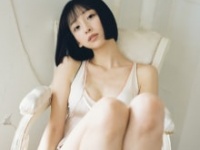 華村あすか⒞光文社／週刊FLASH 写真◎松岡一哲