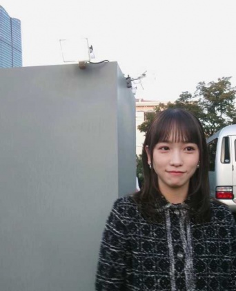 Instagram:川栄李奈(@rina_kawaei.official)より