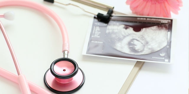 エコー検査での胎児写真