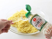レシピでよく見かける「調理酒」を使うメリットは？　役割や使い方をプロに聞いてみた
