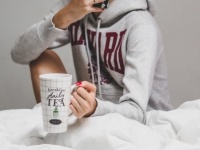 隙ありすぎ。「付き合ってないのに家に来る女性」に対する本音6つ