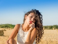 73％が〇〇〇！⇒男性は彼女に絶対バレないなら、浮気をしてみたいと「思う」or「思わない」？