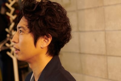 「闇」を演じる難しさ。『曇天に笑う』桐山漣インタビュー