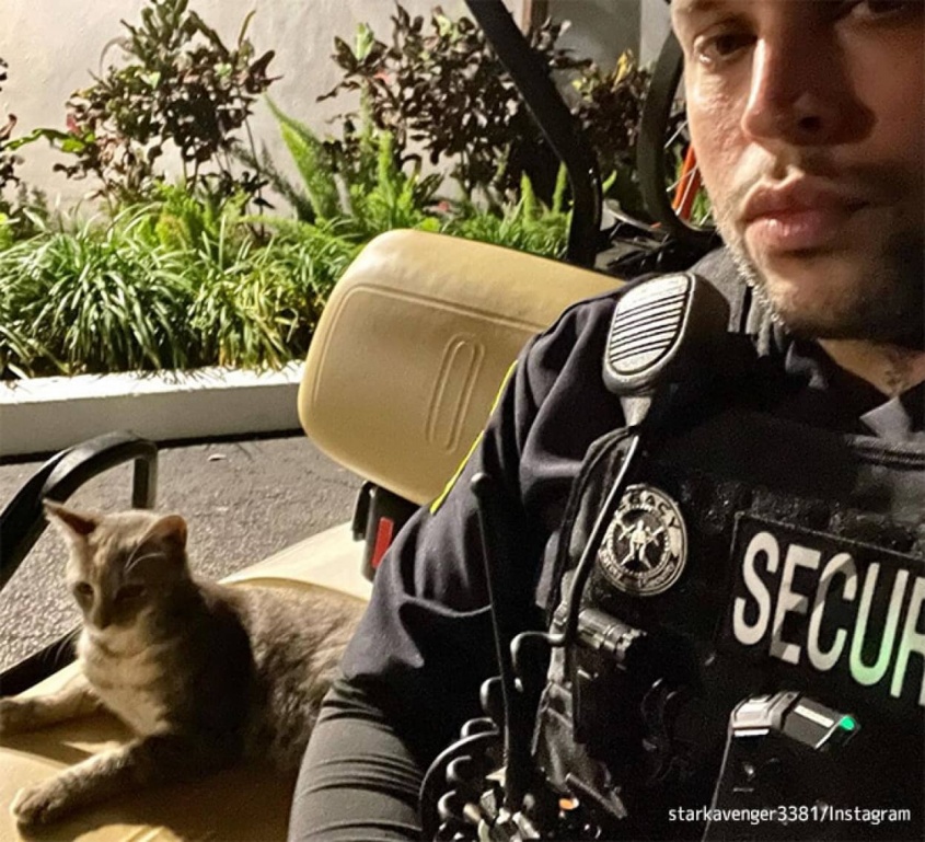 仕事中、野良猫にロックオンされたヒゲメン警備員、家族に迎え入れると猫はすぐに出産