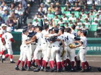 選抜高校野球大会で優勝した大阪桐蔭高校（写真：BFP/アフロ）