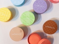 本物のお菓子みたい！　かわいいスイーツコスメで幸せ気分に　#コスメジェニック