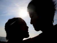 男性が、3割増しでドキドキする「キスのシチュエーション」9