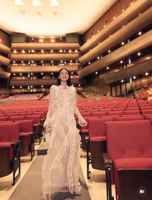 Instagram:Miki Nakatani(@mikinakatanioffiziell)より