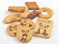 【上野土産】松坂屋上野店限定！　さくらパンダ×老舗・泉屋のスペシャルクッキー「さくらパンダカップイン」