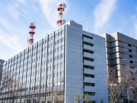 女子更衣室の合鍵作り『生徒十数人』盗撮　中学校教師(32)逮捕　教師は「転勤しても盗撮できるように…」