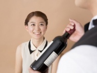 空気読めやっ！　「おごるよ」と言ったあとに頼まれるとムカつくもの5つ