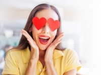 すぐ惚れちゃうっ！　「惚れっぽい女」の特徴3つ