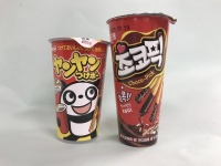 左がヤンヤンつけボー、右がチョコピック