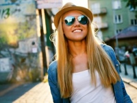 ナンパ成功率を上げる条件!?　同性が暴露するガードのゆるそうな女の特徴5つ！「口が半開き」