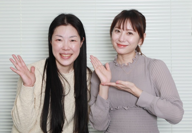 平賀由希子（左）と麻美ゆま