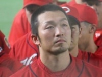 鈴木誠也（写真は広島時代）