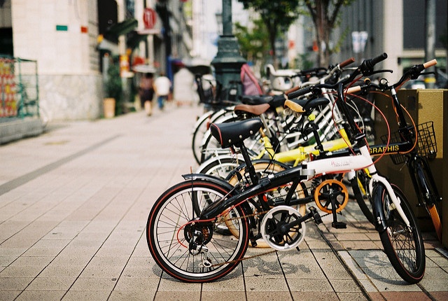 自転車（halfrainさん撮影、Flickerより）