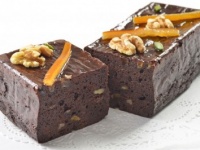 【東京土産】ダイエットにうれしいスロ－カロリースイーツ。ずっしりチョコの「ケークショコラ」