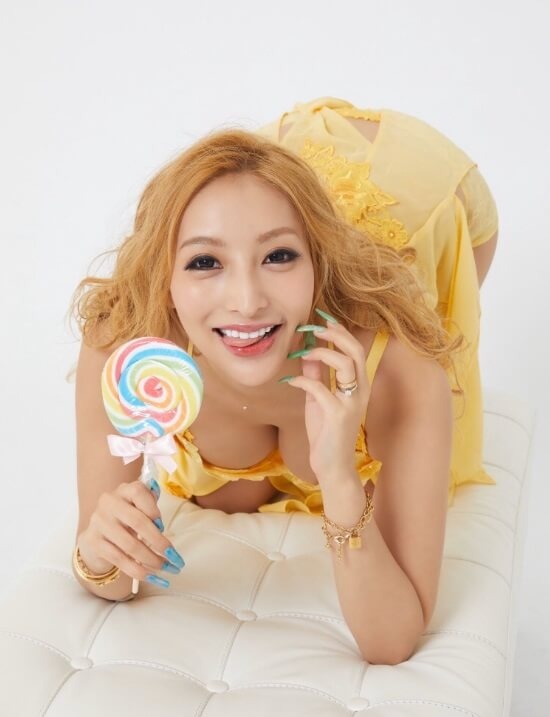 加藤紗里オフィシャルブログより