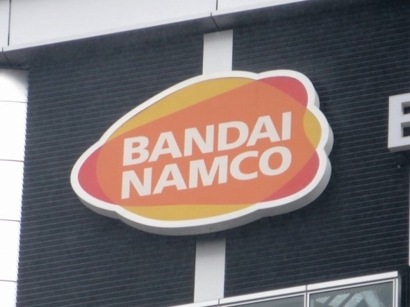 新社屋に輝くロゴ