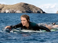 今、映画はリケジョの活躍がアツい！？可愛すぎるブレイク・ライヴリーがサメと闘う『ロスト・バケーション』とか超必見
