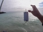 ルアー、使わない！　iPhoneで魚を釣り上げるバカ動画