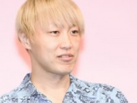 お見送り芸人しんいち