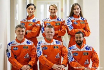 ロシアで宇宙実験カプセルに隔離されているNASAのクルーたちはウクライナのことを知っているのか？