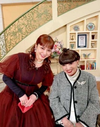 Instagram:平愛梨（@harikiri_tairi）より