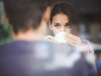 女子が彼氏に言いたくても、遠慮して言えないこと9選！「イビキがうるさい」「給与額」
