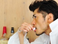 「ダメ男臭がするけどいい男」or「いい男じゃないけどいい人」、友人の彼氏だったらうらやましいのは？
