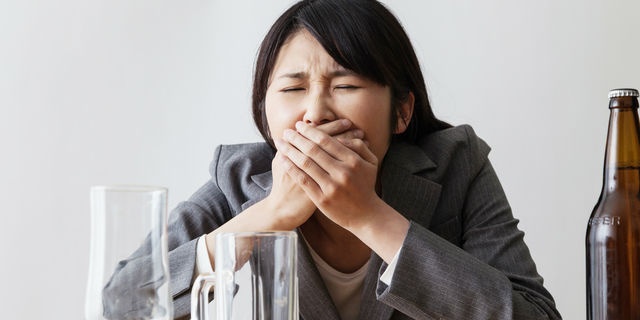 悪酔いした女性