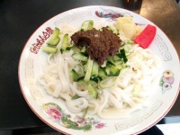 じゃじゃ麺（Satoshi KINOKUNIさん撮影、Flickrより）