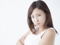 はぁ？　バストについて彼に言われて腹が立った「ひと言」3選