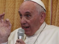 ローマ法王、米大統領選について「良心に従って選択を」と提言