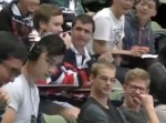 【悲劇】大学でエロ動画を見ていたら音がダダ漏れだった…