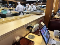 寿司店の〝廃止された回転レーン〟表す言葉に1.1万人納得　タッチパネル注文はまさに「デマンドバス」