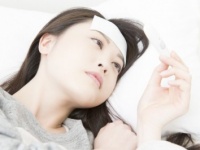 休みのサインはココ！　体調が悪いときに会社を休む決め手とは？