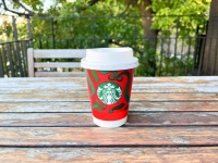 新作はスタバ初の試み！バリスタが一杯一杯丁寧に淹れる“スープチーノ”