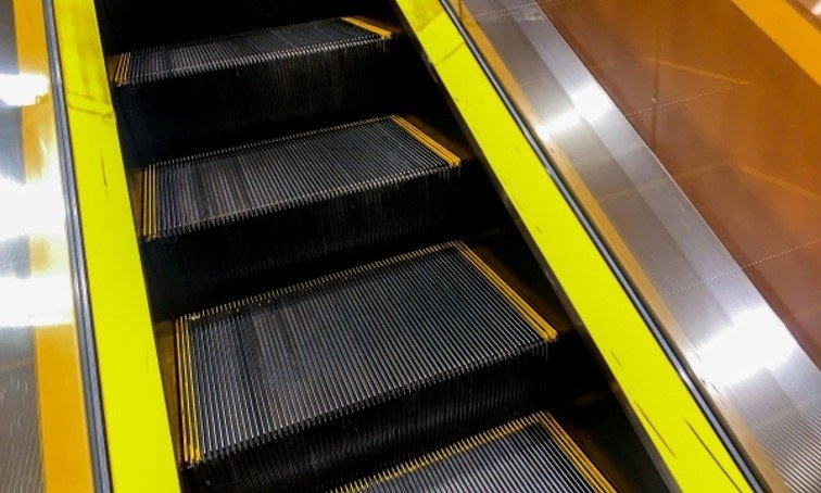 「いつものスーパーだからと安心していたら、幼い息子が血だらけに。あの時のトラウマで、今は...」(愛媛県・50代女性)