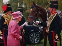 エリザベス女王、競馬のオーナーとしての賞金総額がスゴいと話題に