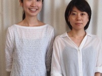 難民支援協会広報の野津美由紀さん（左）と田中志穂さん