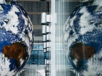パラレルワールド（並行世界）が互いに極端に異なることはありえないと物理学者が証明