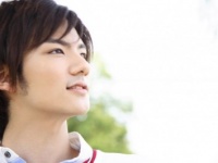 なんでなんで？　どうしてモテるのか不思議でしょうがない男性の特徴4選