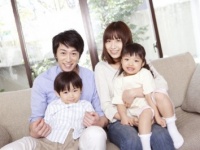 独身男性が既婚者にイラッとする瞬間5「わざわざ指輪を……」