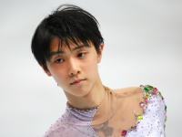 気になる羽生選手の復帰時期は?（Iurii Osadchi / Shutterstock.com)