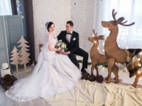 頭悪いのっ!?　友人のクリスマス結婚式には参加「する」or「しない」？